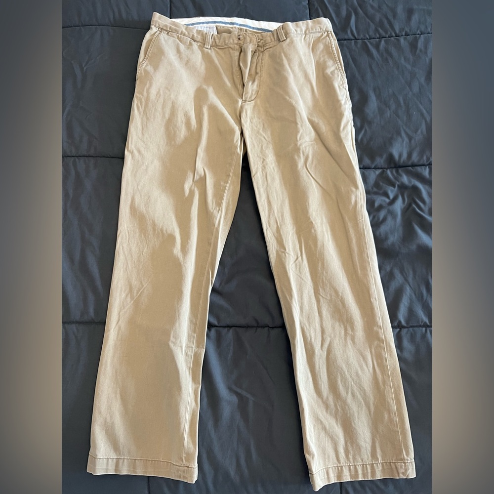 Men’s Classic Fit Polo Ralph Lauren khakis LIKE NEW!